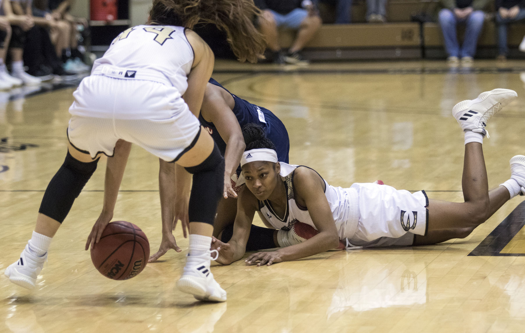 Women's basketball score over Newman